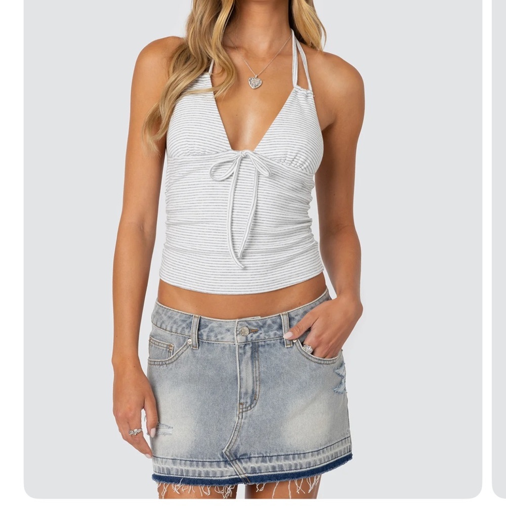 Edikted Halter Top